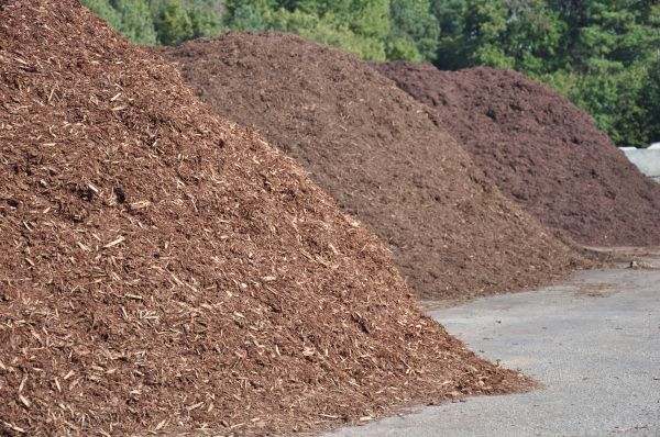 Brown Mulch Delivery in Kent