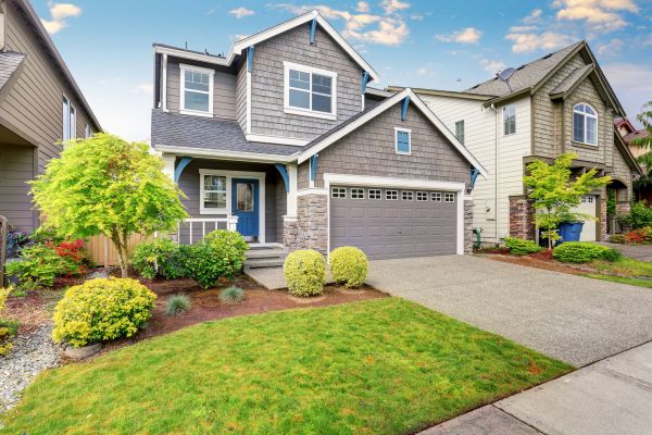 Curb Appeal Landscaping in Kent